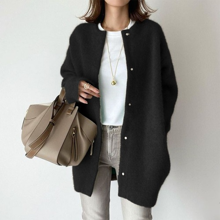 Kaia - Elegant Cashmere Cardigan