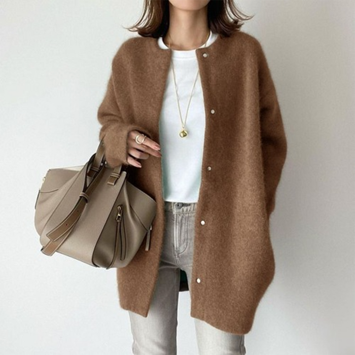 Kaia - Elegant Cashmere Cardigan