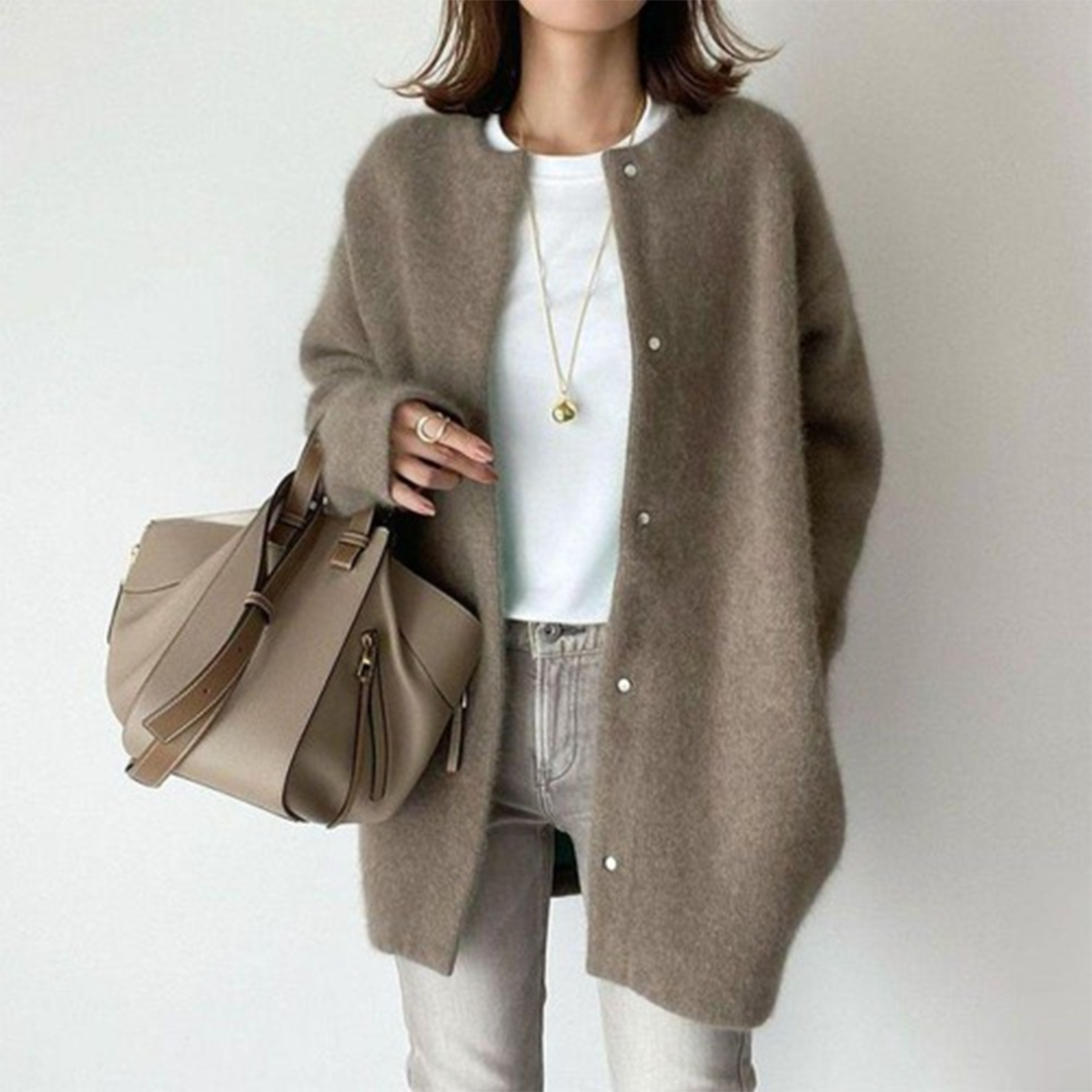 Kaia - Elegant Cashmere Cardigan