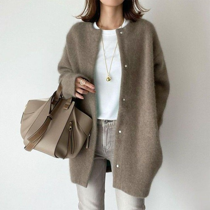 Kaia - Elegant Cashmere Cardigan