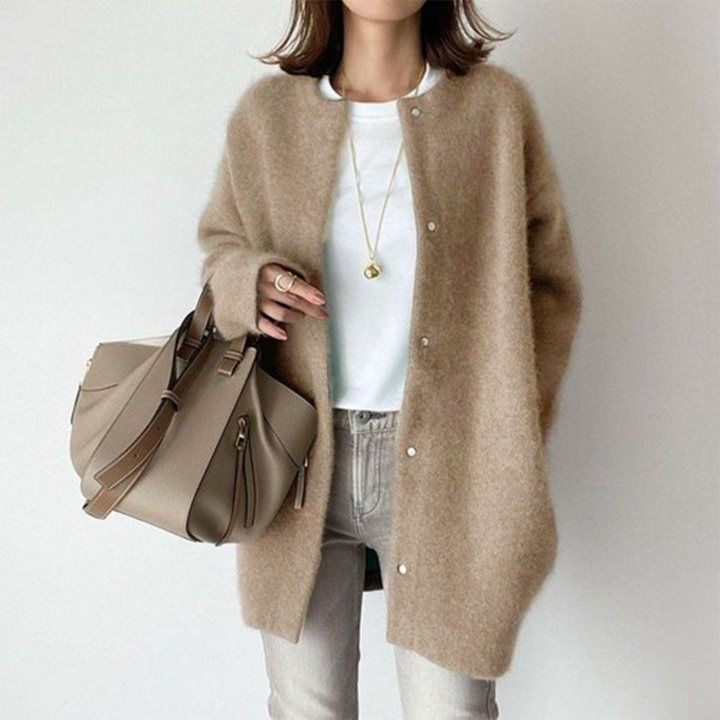 Kaia - Elegant Cashmere Cardigan